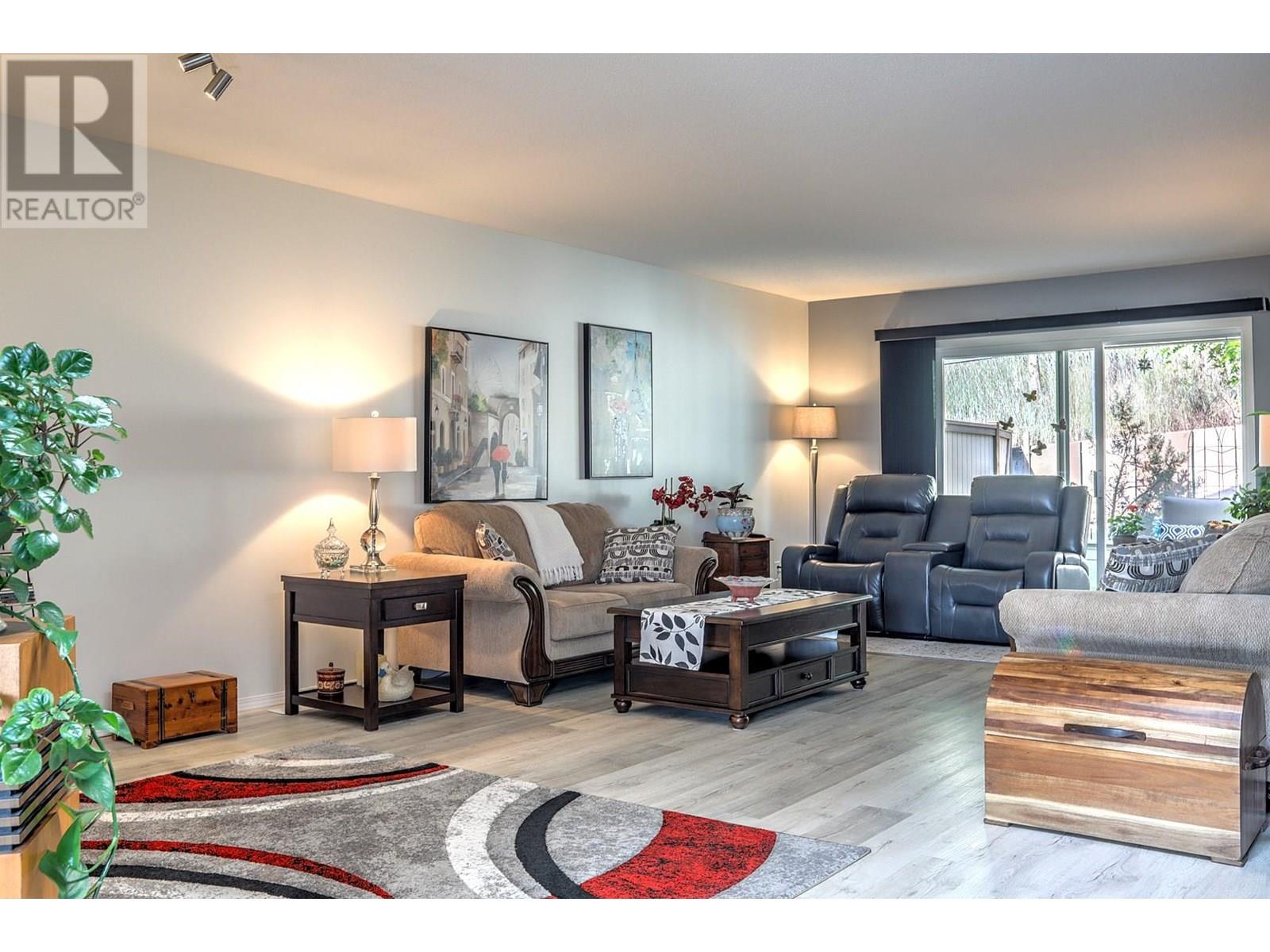 15 4210 Alexis Park Drive, Vernon