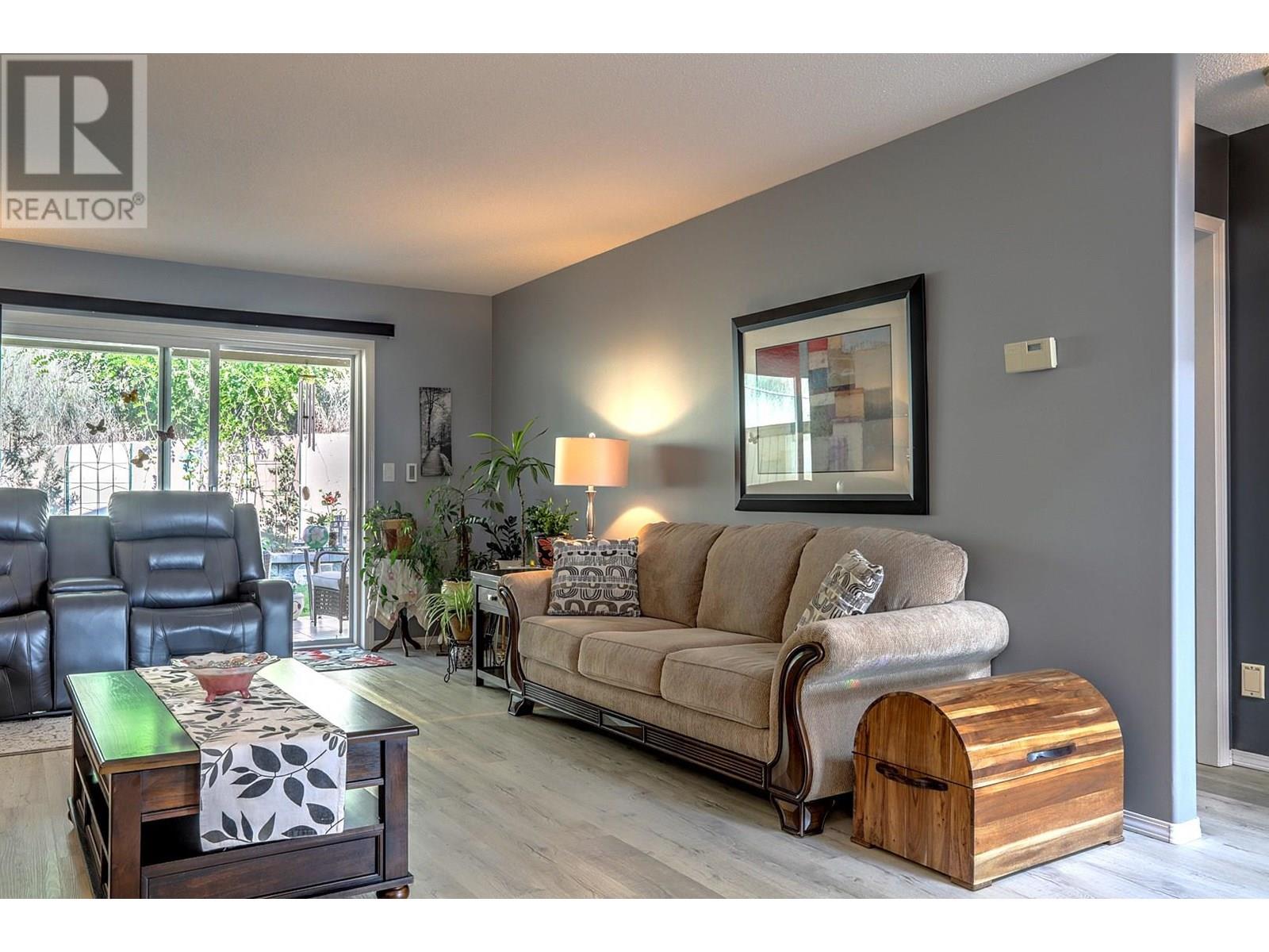 15 4210 Alexis Park Drive, Vernon