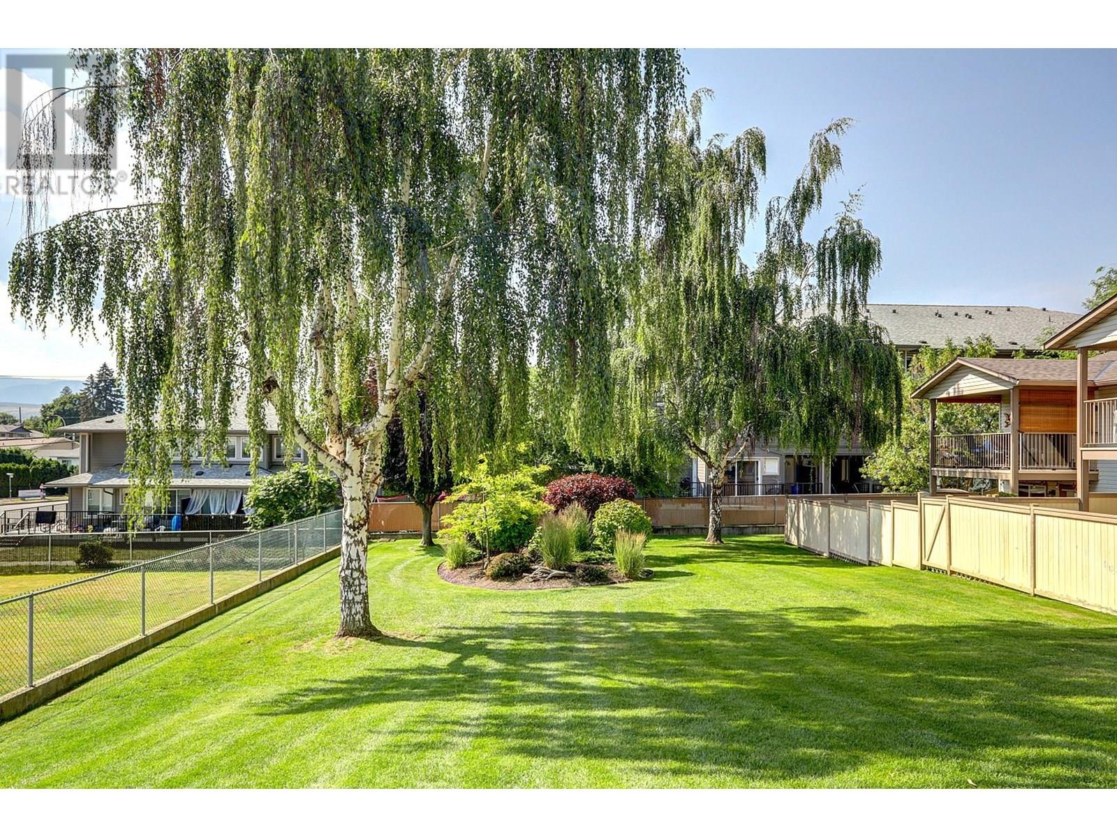 15 4210 Alexis Park Drive, Vernon
