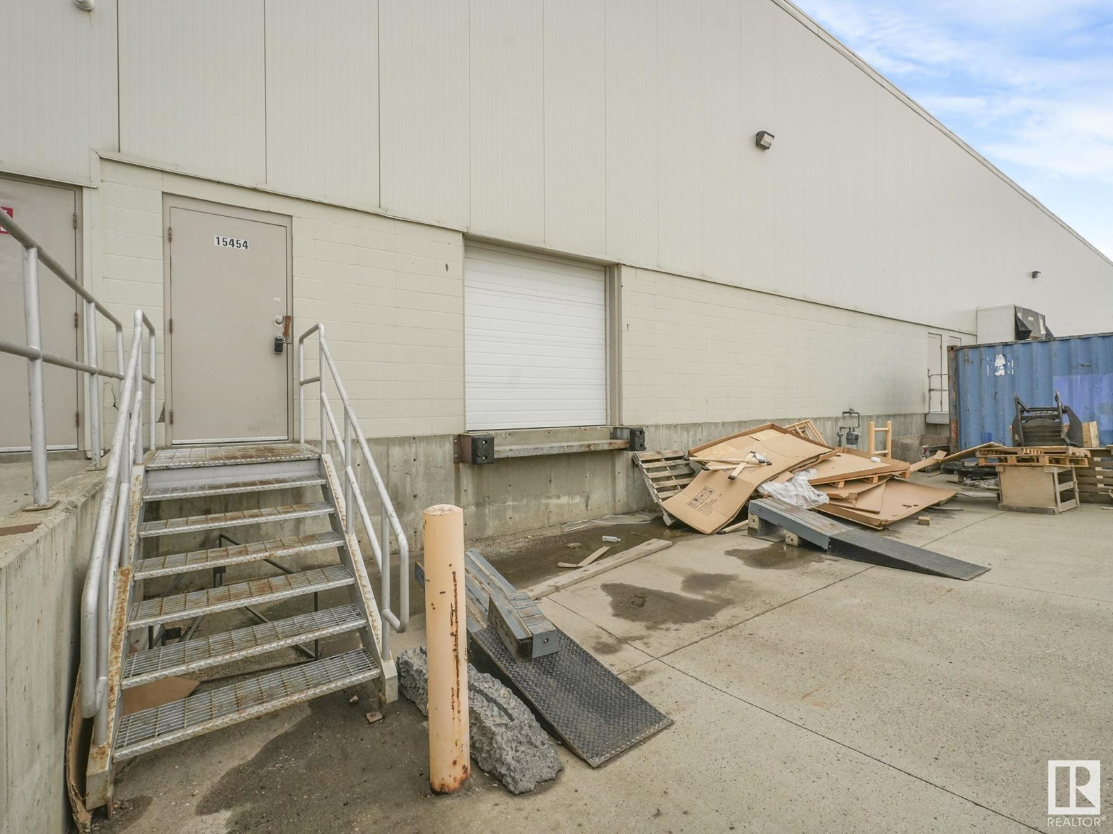 Photo 11 of 15454 131 Av Nw, Edmonton AB