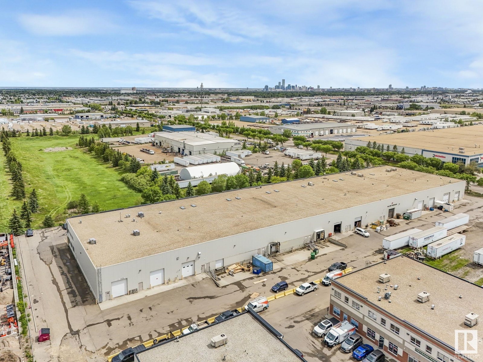Photo 8 of 15454 131 Av Nw, Edmonton AB