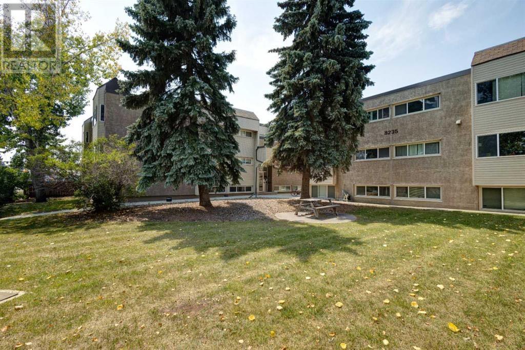 Single Family House for Sale in   Elbow Drive SW Chinook Park Calgary 