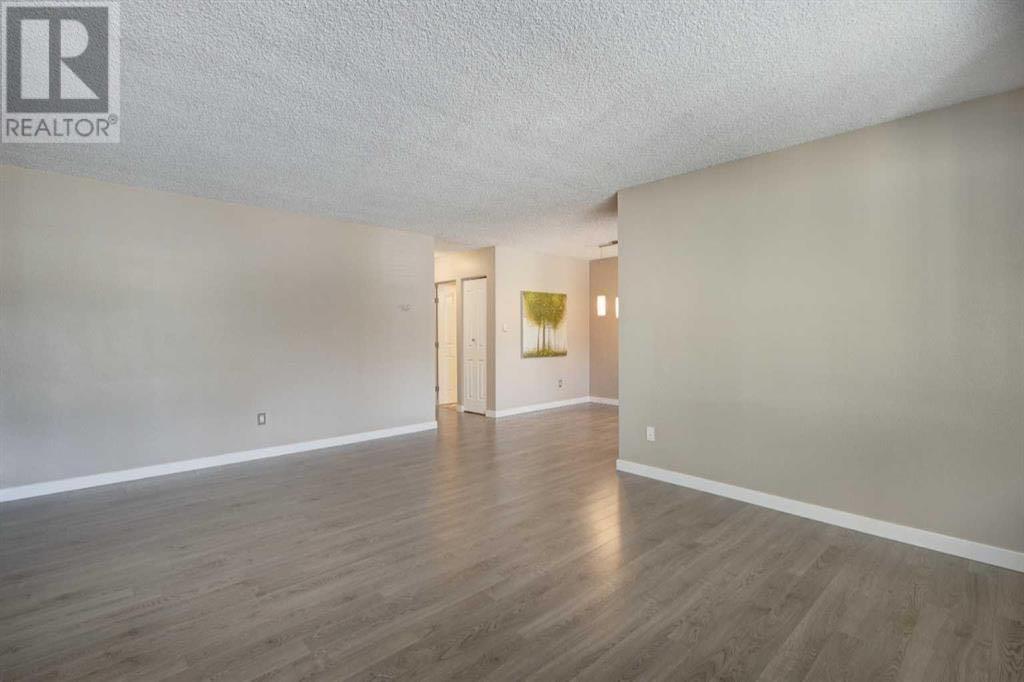 Single Family House for Sale in   Elbow Drive SW Chinook Park Calgary 
