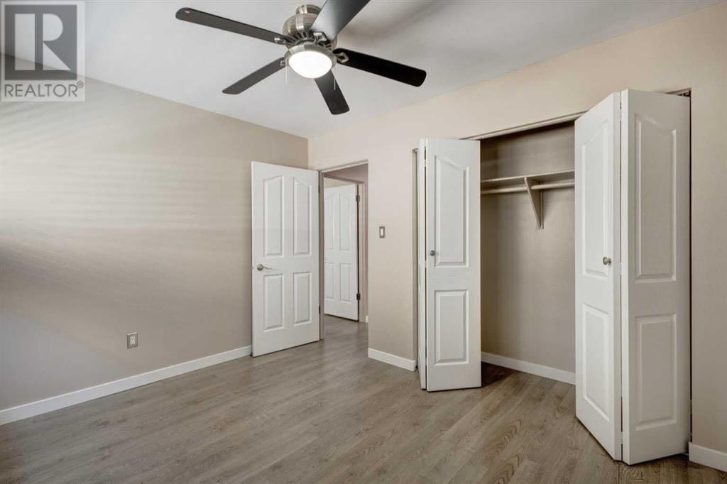 Single Family House for Sale in   Elbow Drive SW Chinook Park Calgary 