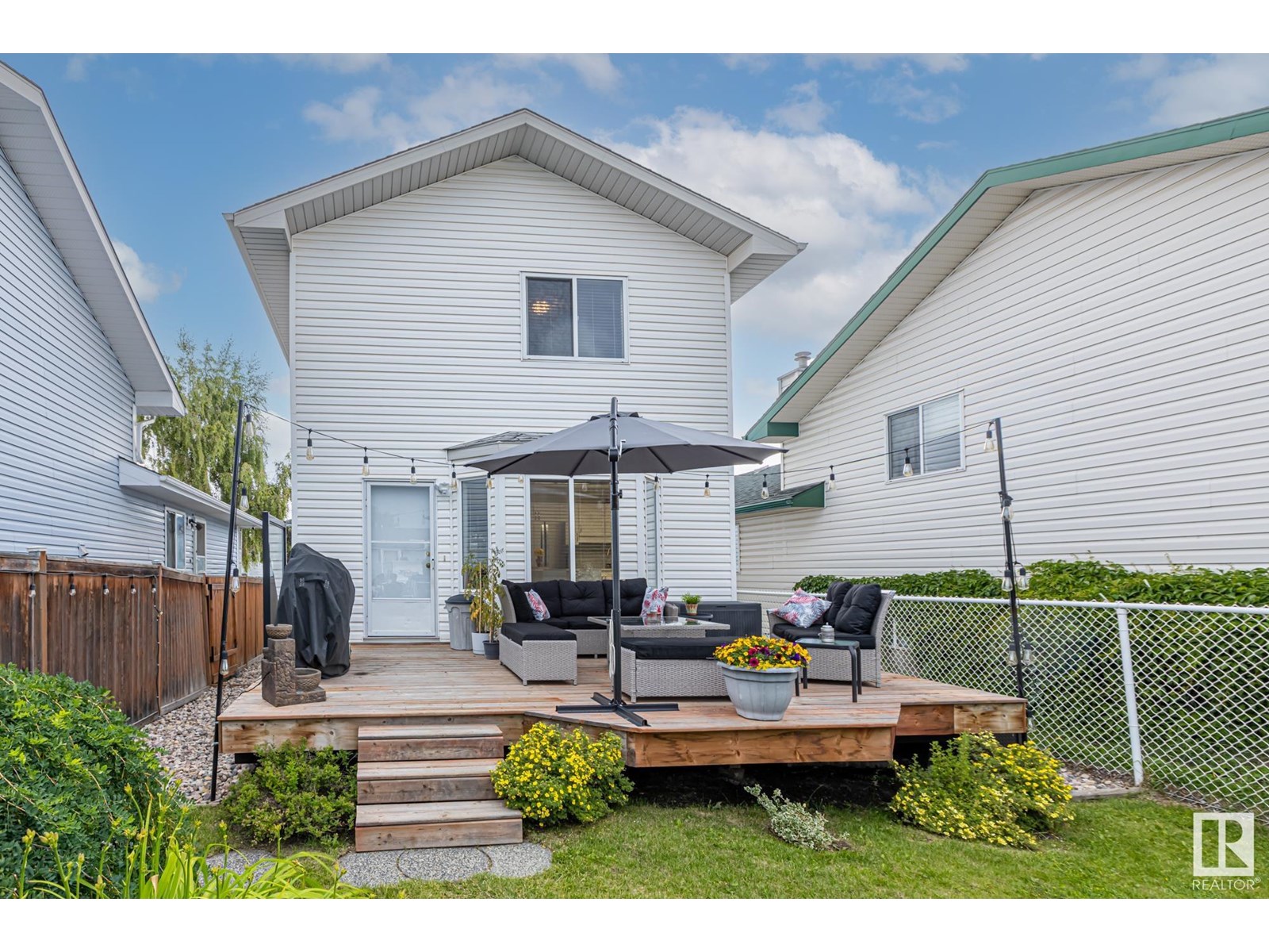Photo 40 of 5827 162 B Av Nw, Edmonton AB