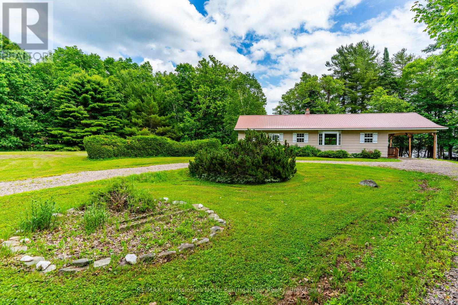 Photo 17 of 1230 North Shore Road, Algonquin Highlands ON