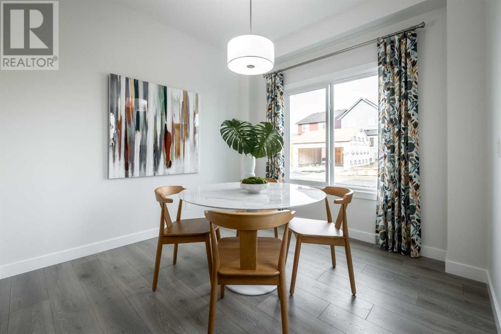 Photo 10 of 330 Sora Way Se, Calgary AB