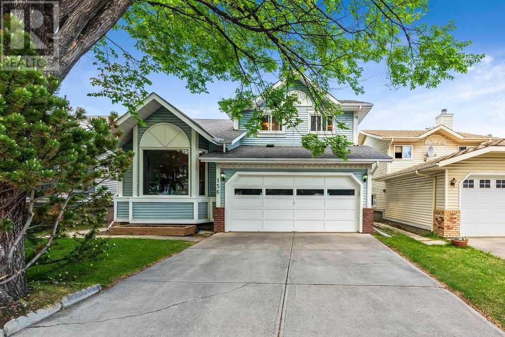 Single Family House for Sale in  Sandpiper Circle NW Sandstone Valley Calgary 