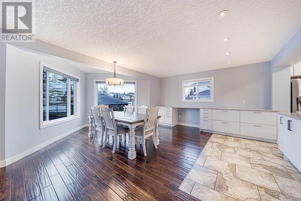 Single Family House for Sale in  Hawktree Green NW Hawkwood Calgary 