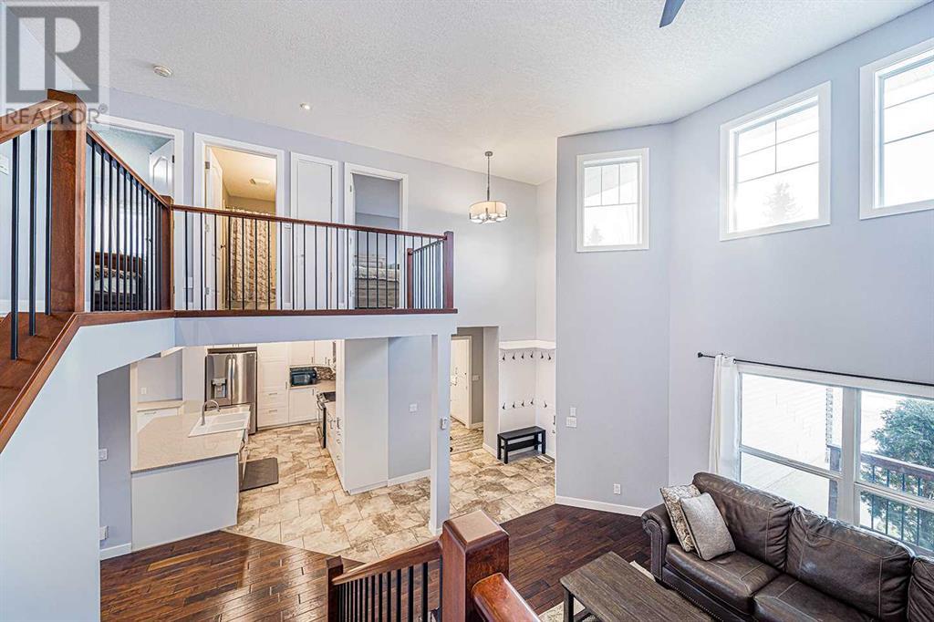 Single Family House for Sale in  Hawktree Green NW Hawkwood Calgary 