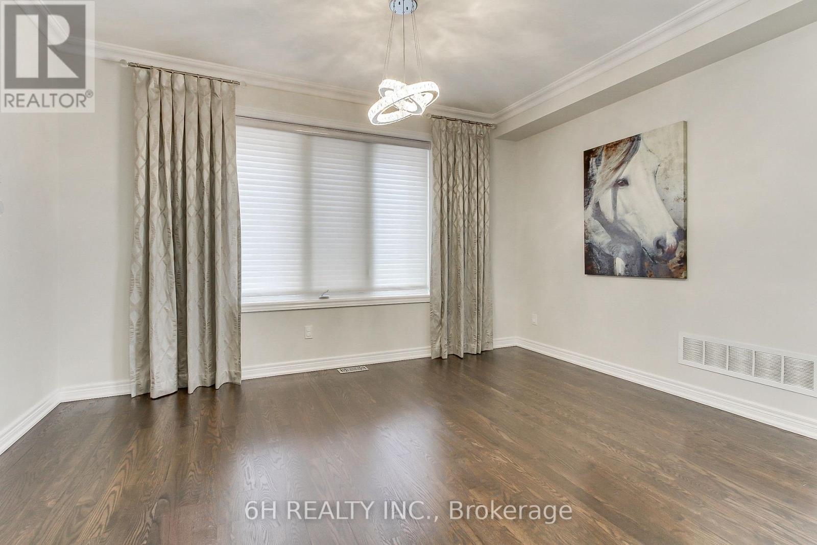 Single Family House for Sale in  STRONG AVENUE Vaughan (Patterson) 