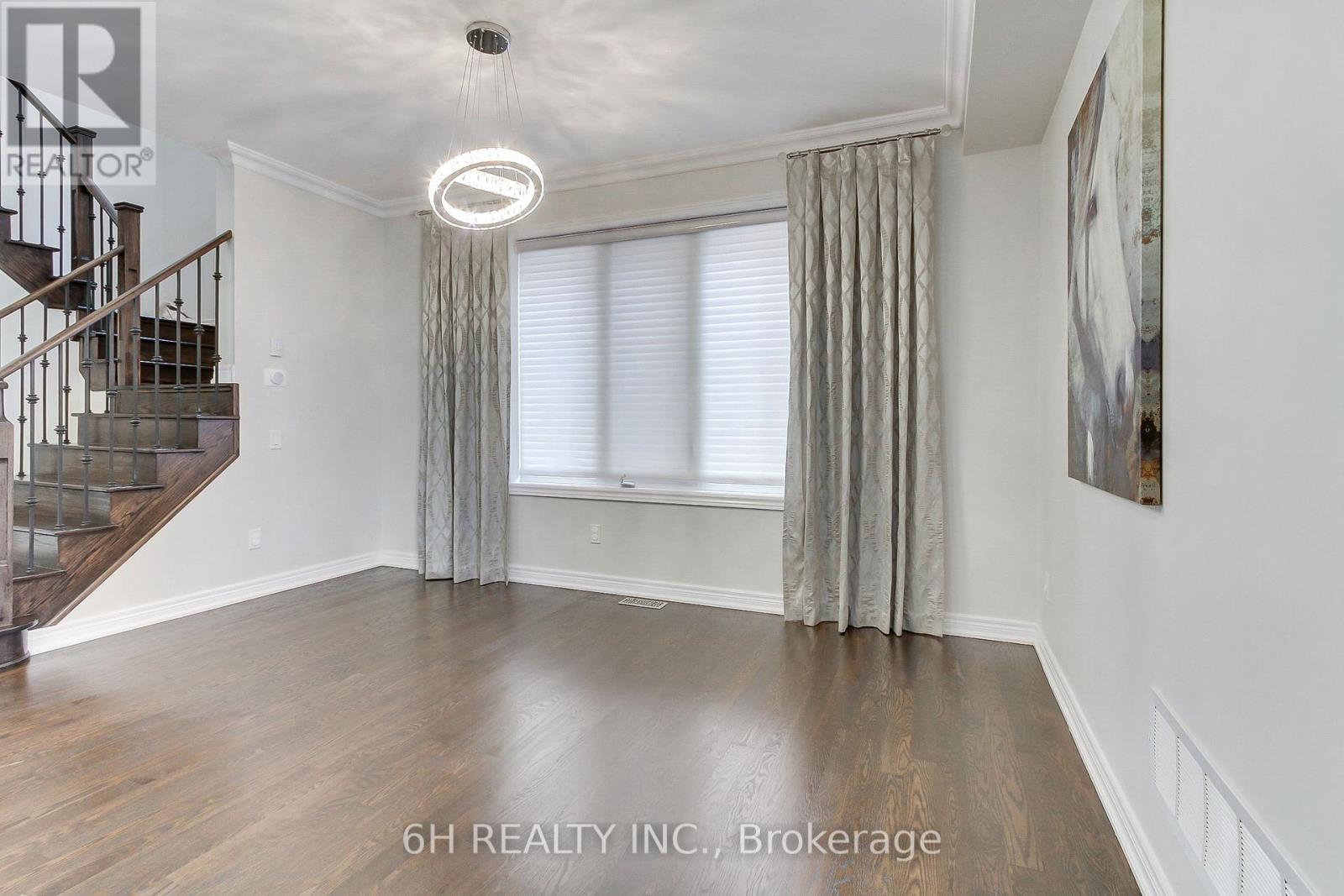 Single Family House for Sale in  STRONG AVENUE Vaughan (Patterson) 