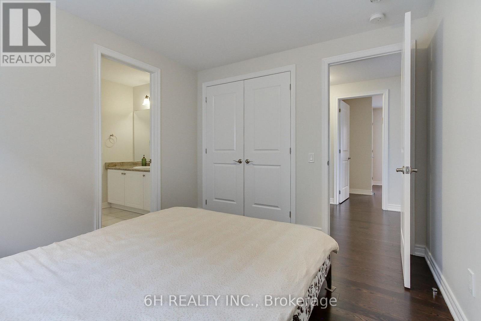 Single Family House for Sale in  STRONG AVENUE Vaughan (Patterson) 