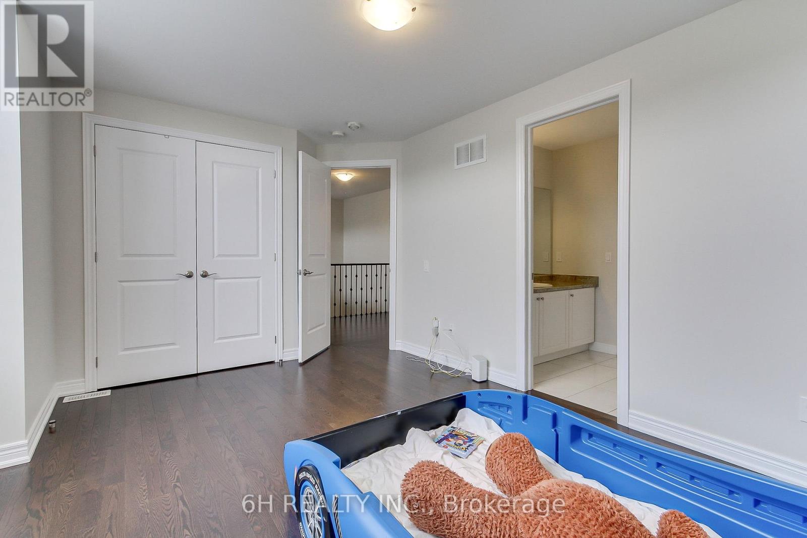 Single Family House for Sale in  STRONG AVENUE Vaughan (Patterson) 