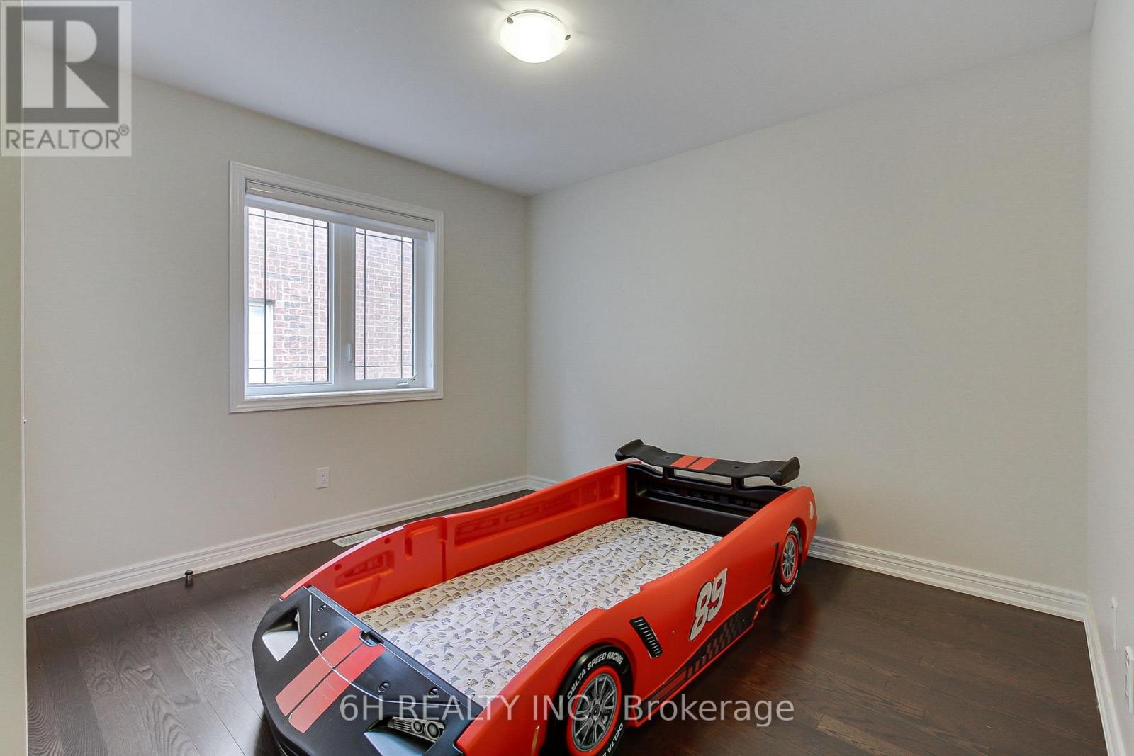 Single Family House for Sale in  STRONG AVENUE Vaughan (Patterson) 