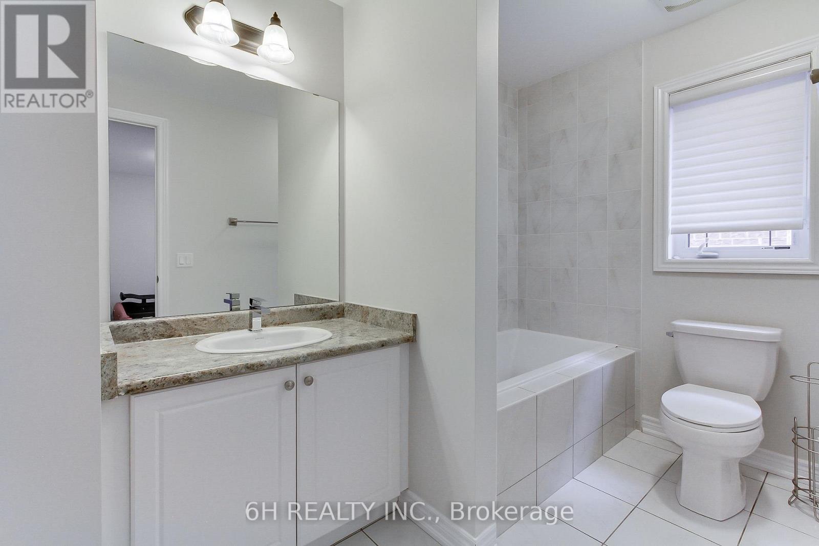 Single Family House for Sale in  STRONG AVENUE Vaughan (Patterson) 