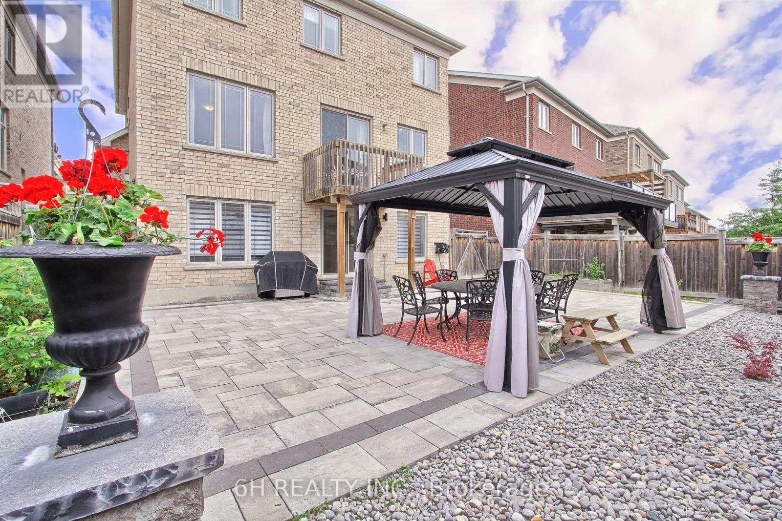 Single Family House for Sale in  STRONG AVENUE Vaughan (Patterson) 