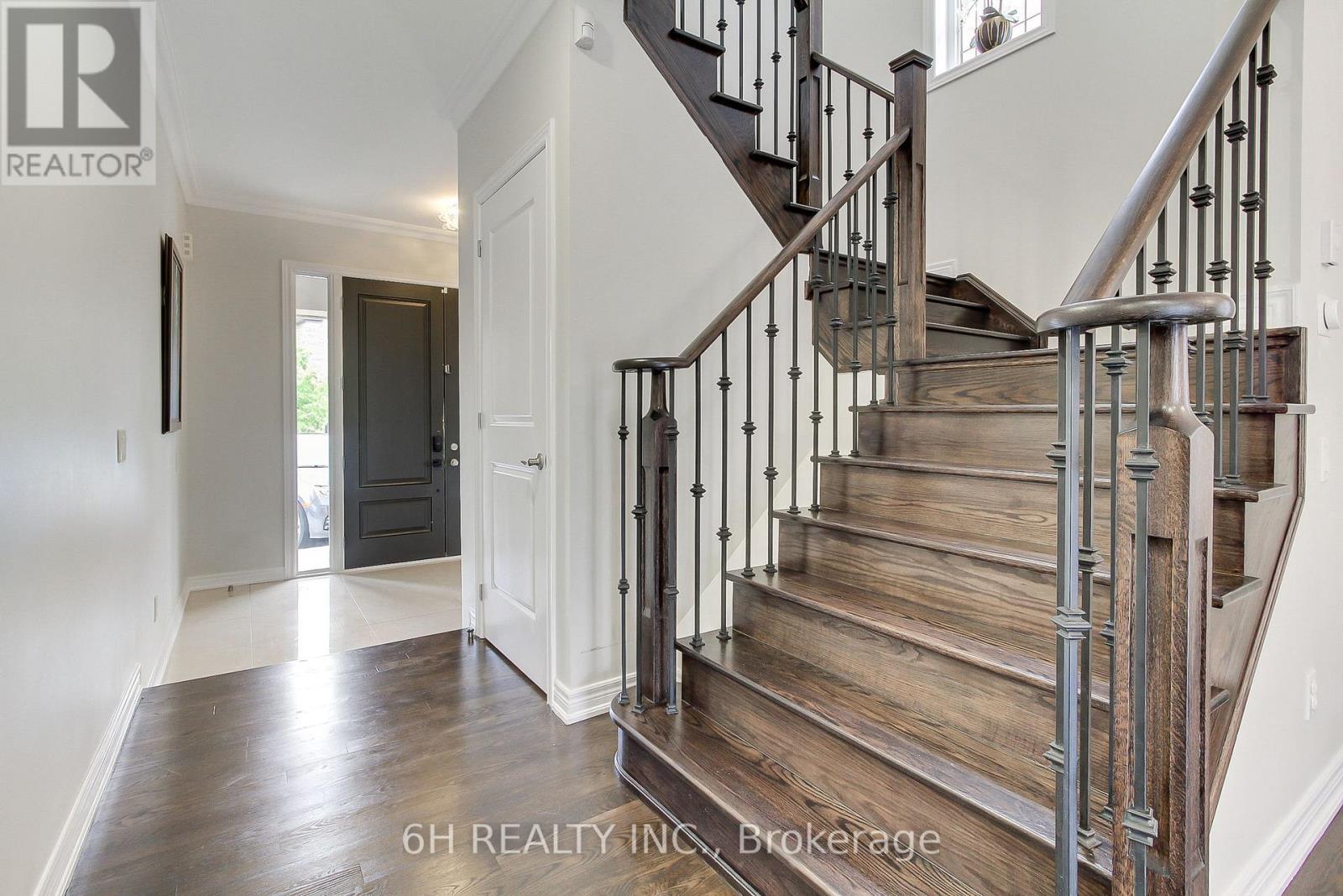 Single Family House for Sale in  STRONG AVENUE Vaughan (Patterson) 