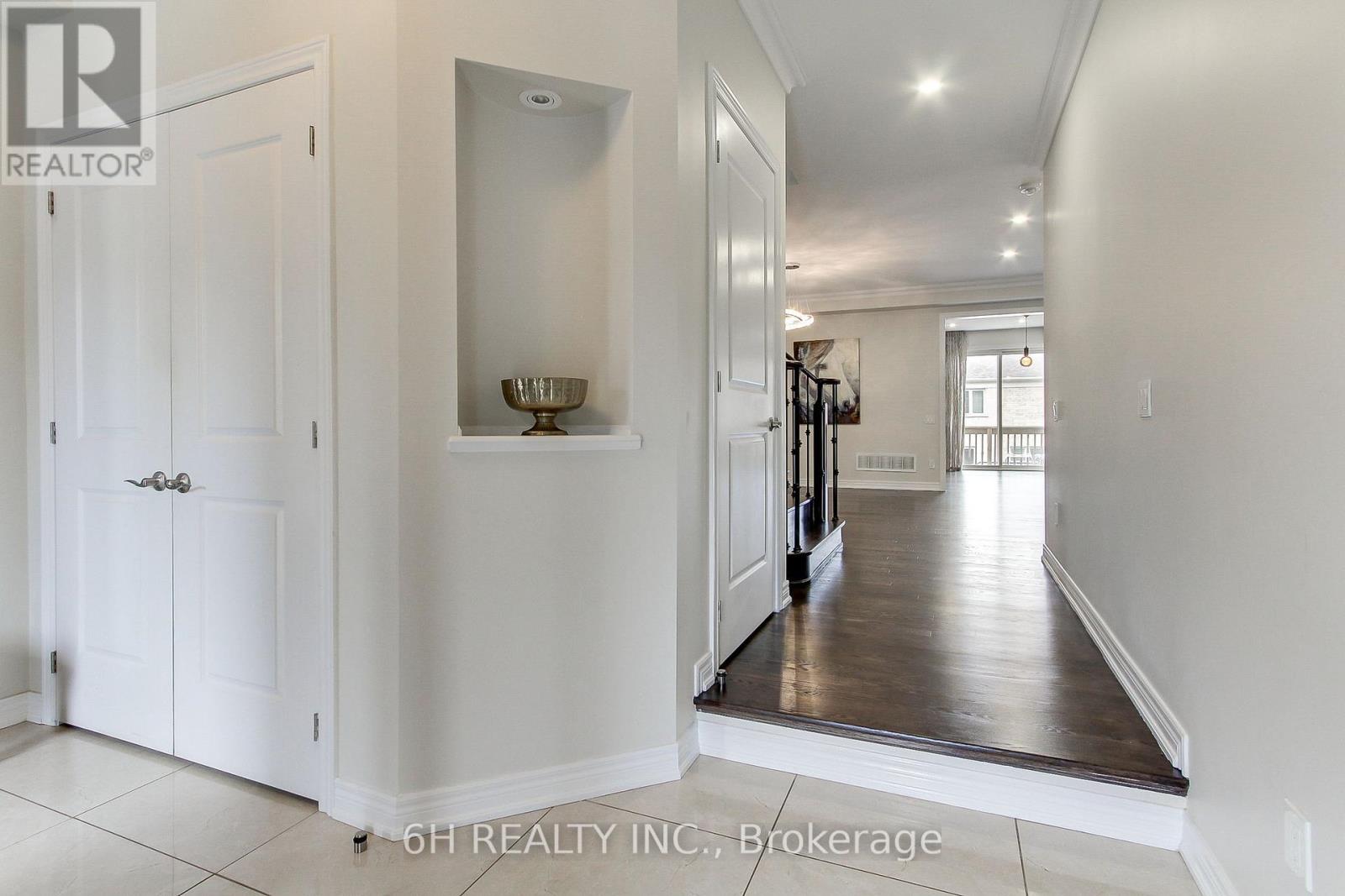 Single Family House for Sale in  STRONG AVENUE Vaughan (Patterson) 