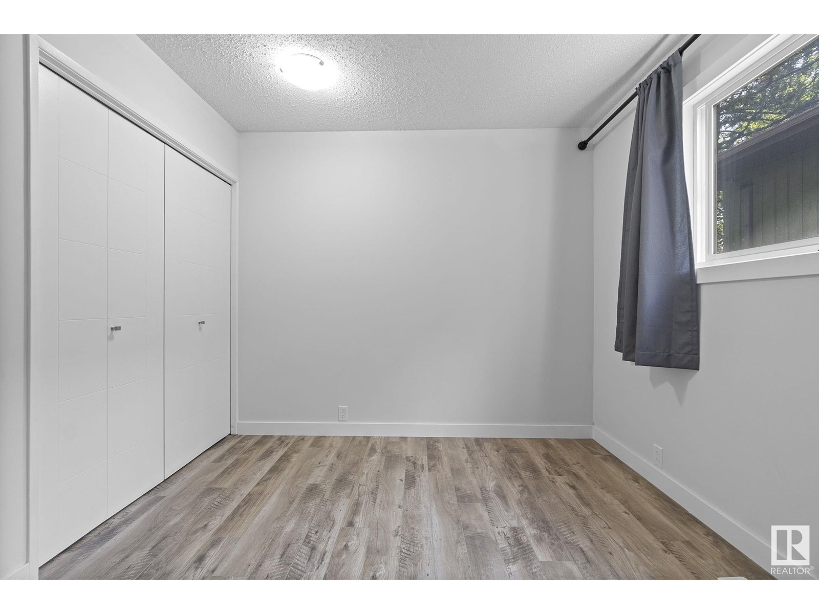 Photo 27 of 18404 66 Av Nw, Edmonton AB
