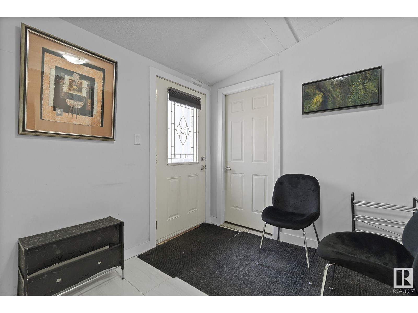 Photo 8 of 18404 66 Av Nw, Edmonton AB