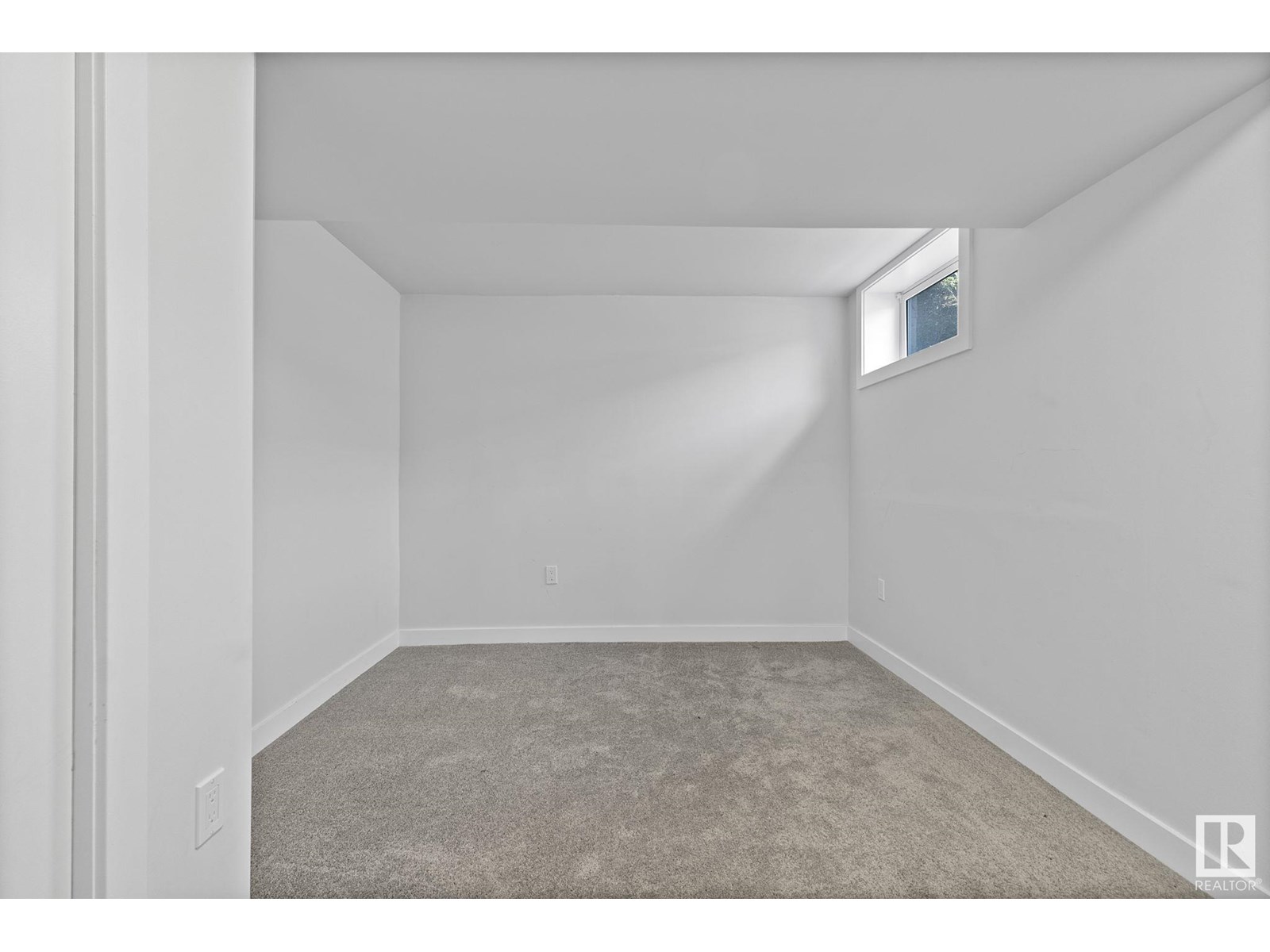 Photo 42 of 18404 66 Av Nw, Edmonton AB