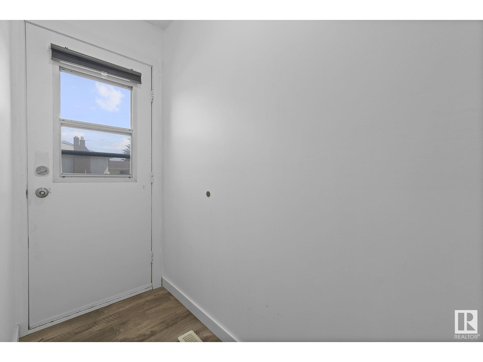 Photo 36 of 18404 66 Av Nw, Edmonton AB
