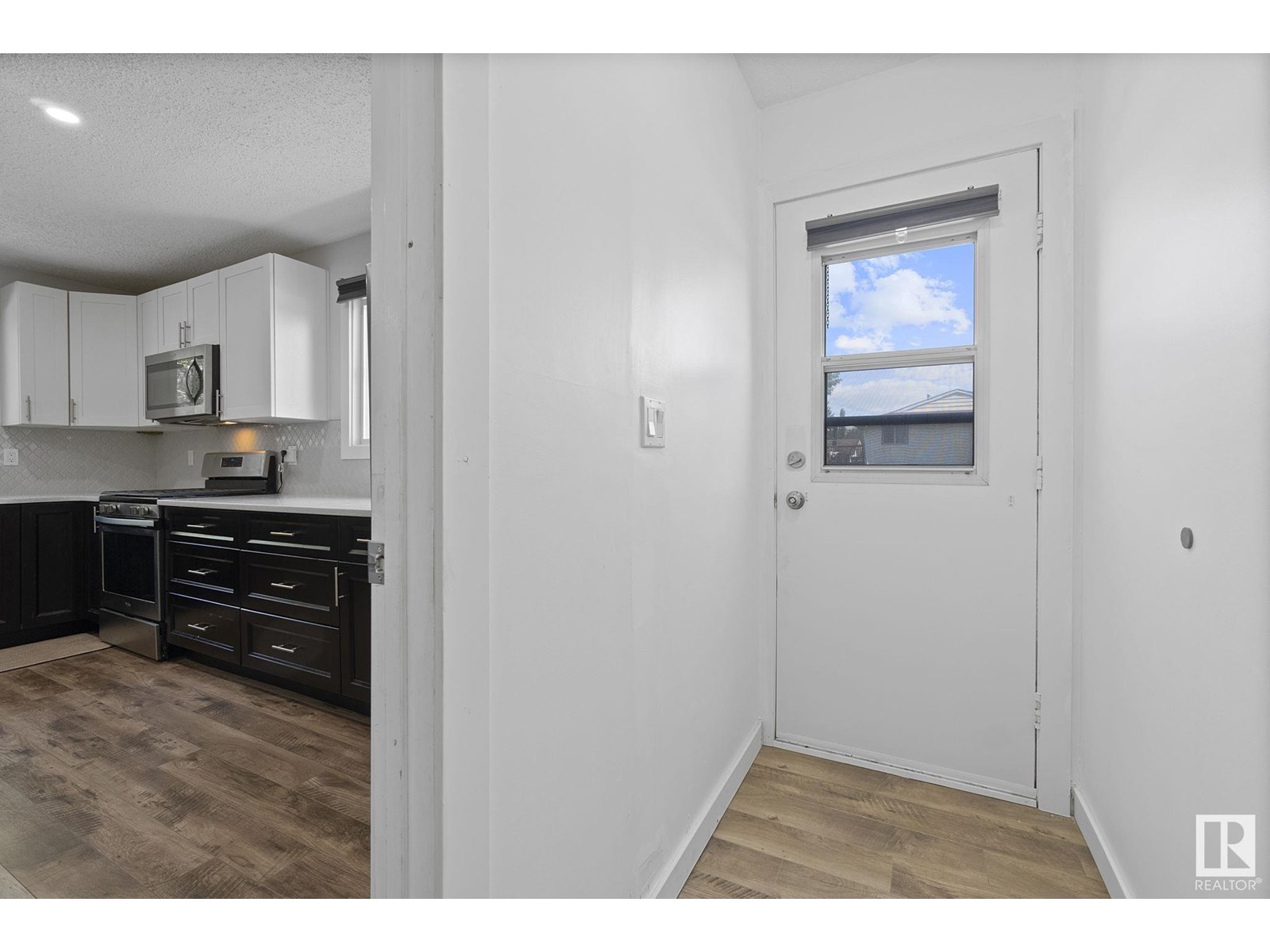 Photo 37 of 18404 66 Av Nw, Edmonton AB