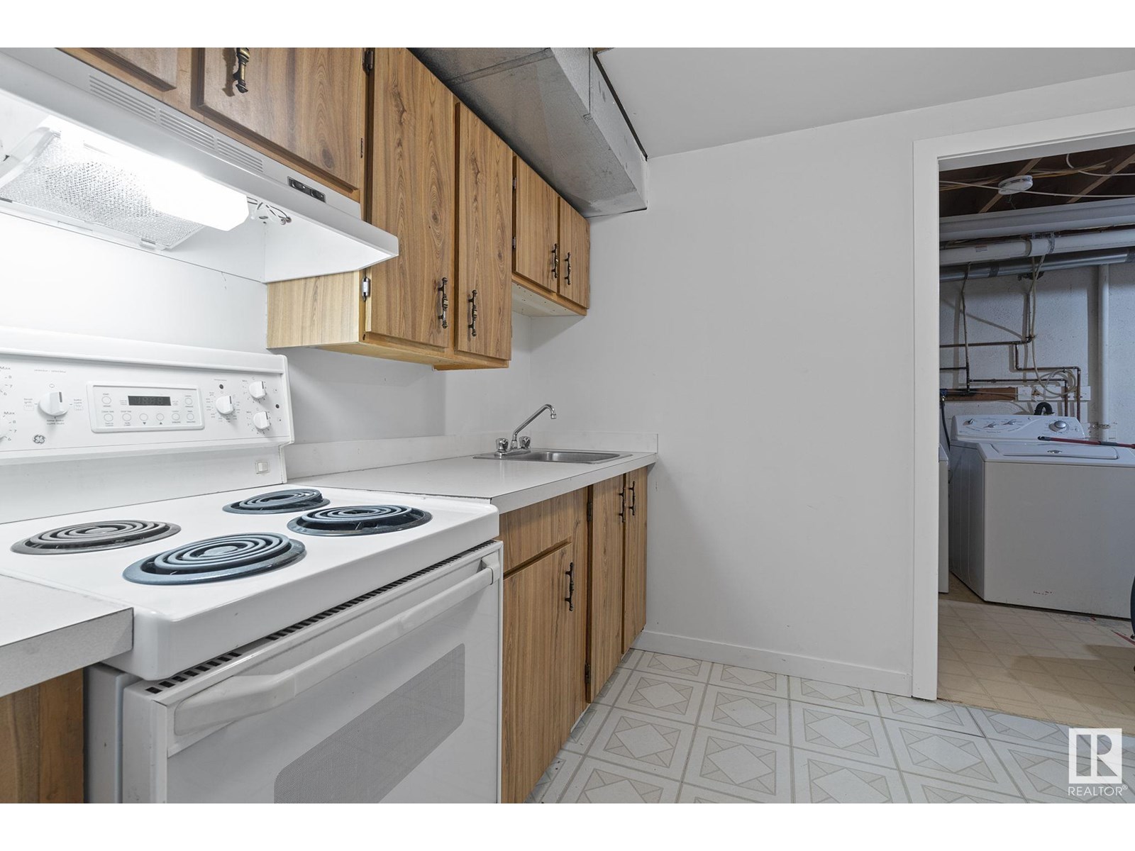 Photo 47 of 18404 66 Av Nw, Edmonton AB