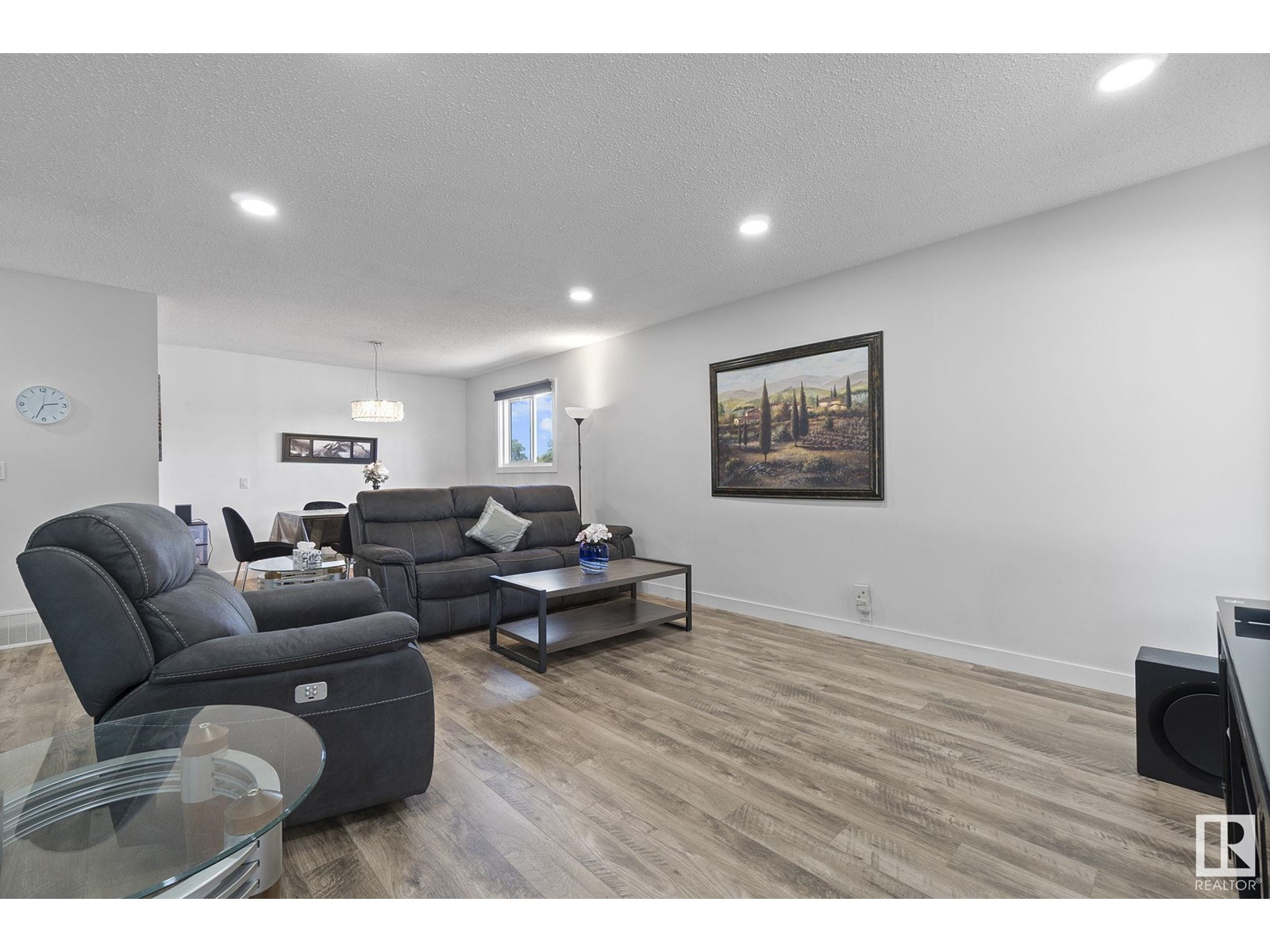 Photo 32 of 18404 66 Av Nw, Edmonton AB