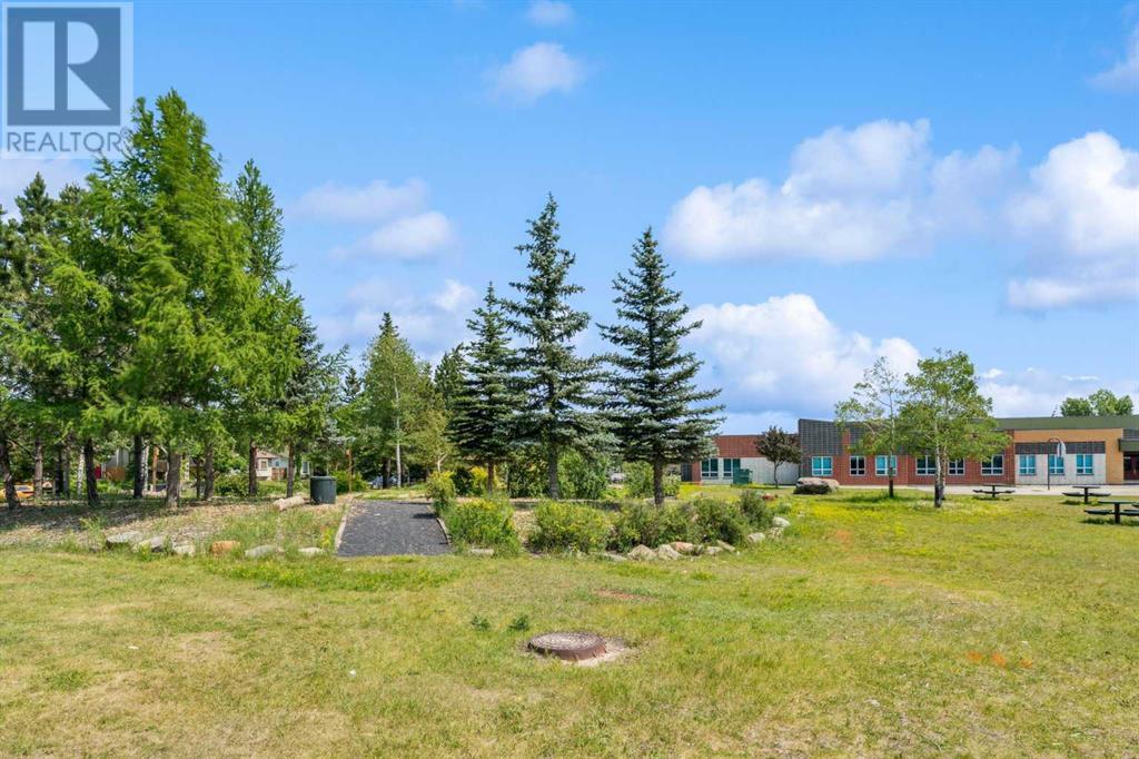 Single Family House 4 Level for Sale in  Riverview Park SE Riverbend Calgary 