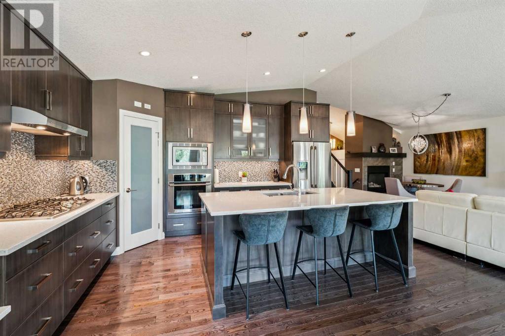 Single Family House 4 Level for Sale in  Riverview Park SE Riverbend Calgary 