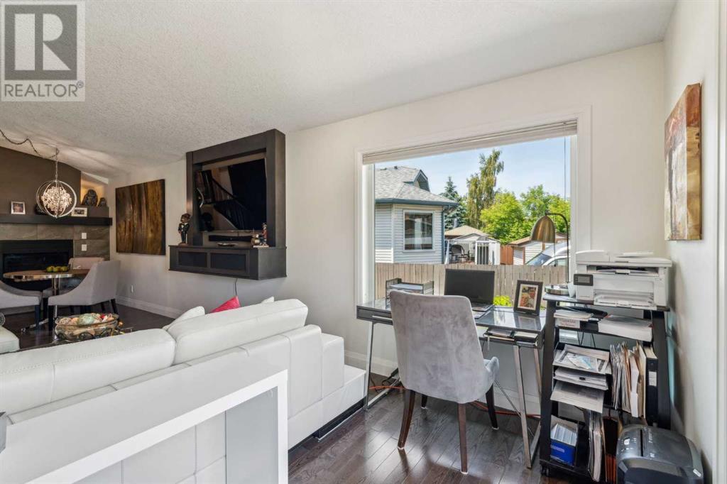 Single Family House 4 Level for Sale in  Riverview Park SE Riverbend Calgary 
