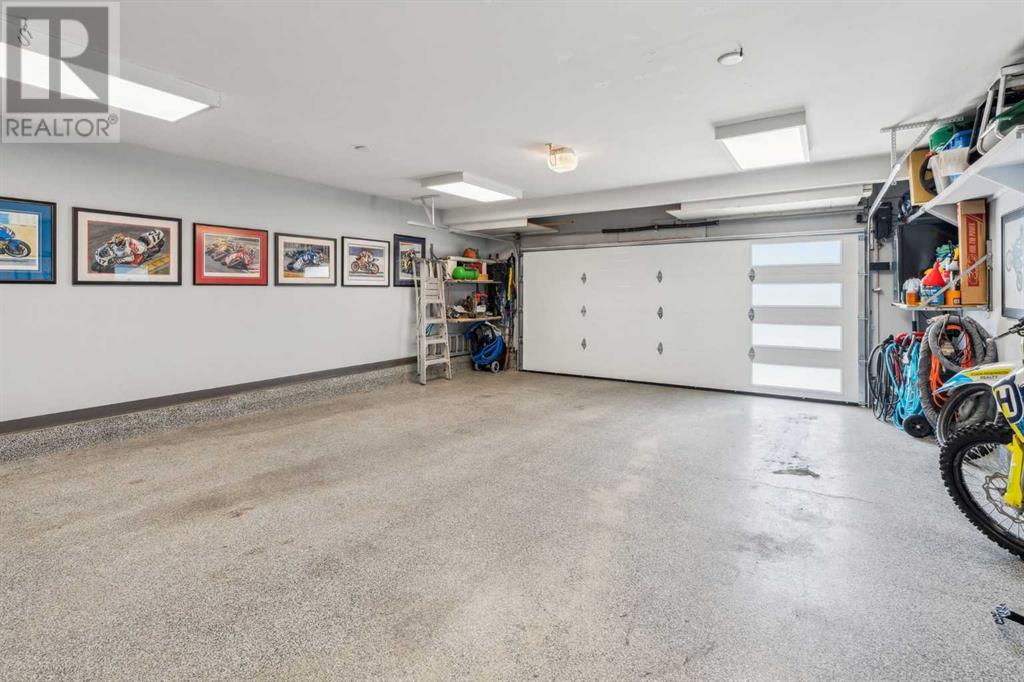 Single Family House 4 Level for Sale in  Riverview Park SE Riverbend Calgary 