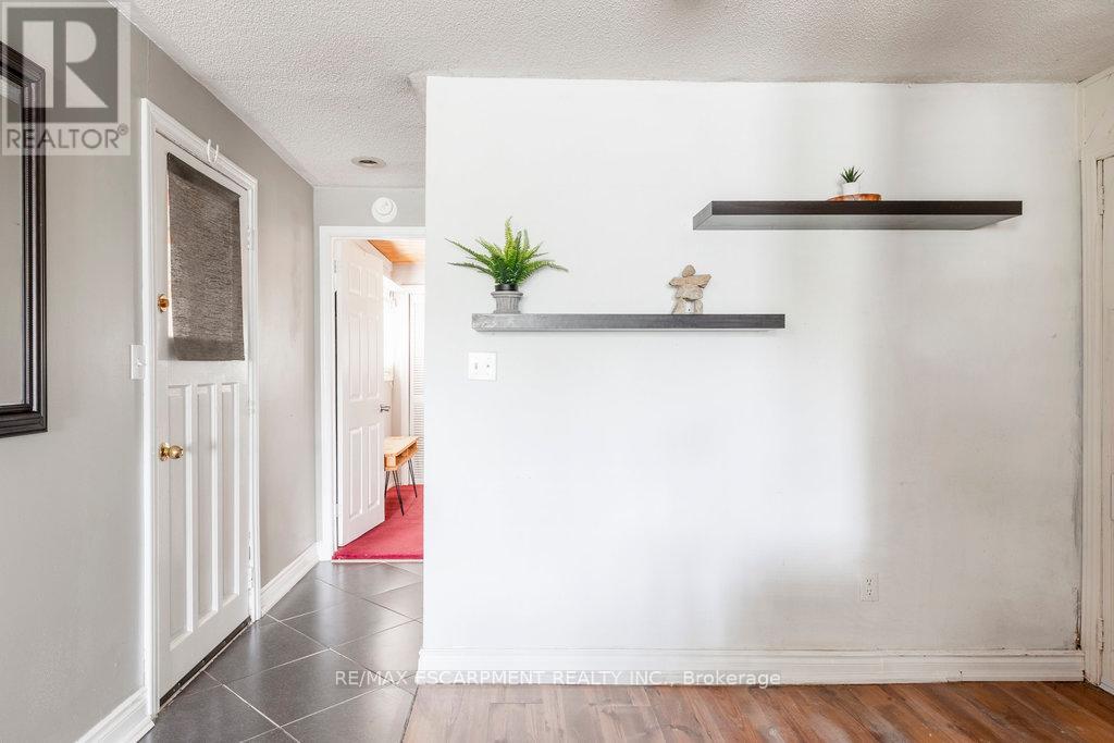 Photo 16 of 169 Forfar Street W, Haldimand ON