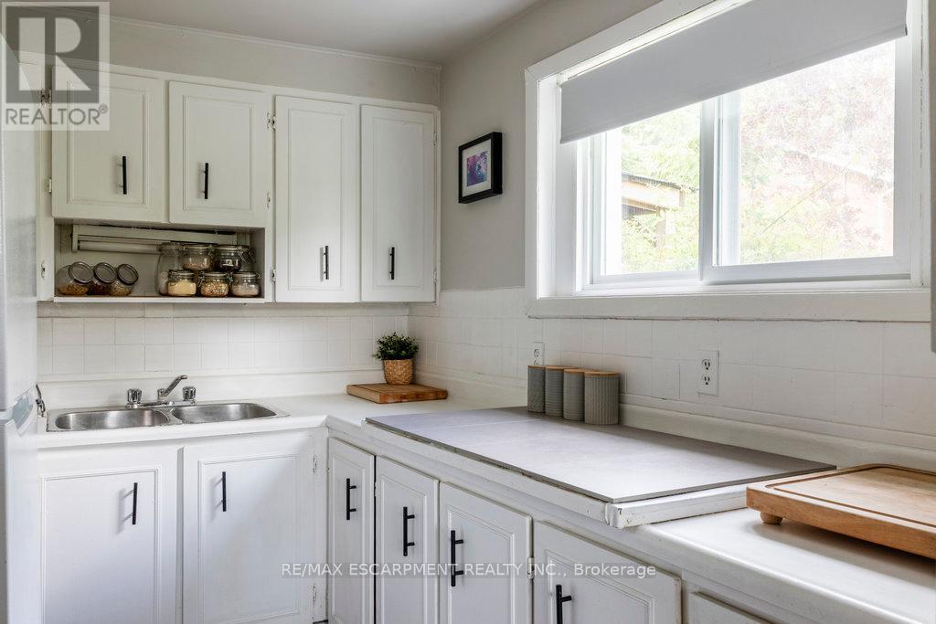 Photo 19 of 169 Forfar Street W, Haldimand ON