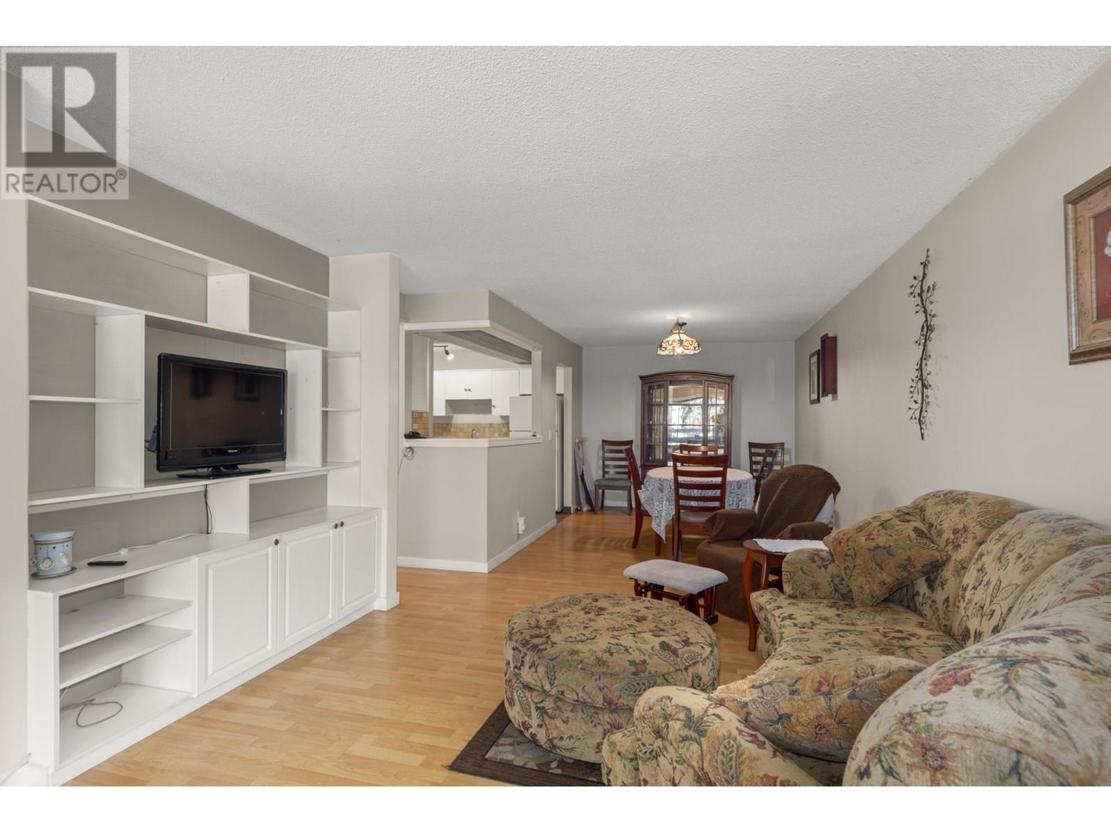 108 1035 Bernard Avenue, Kelowna