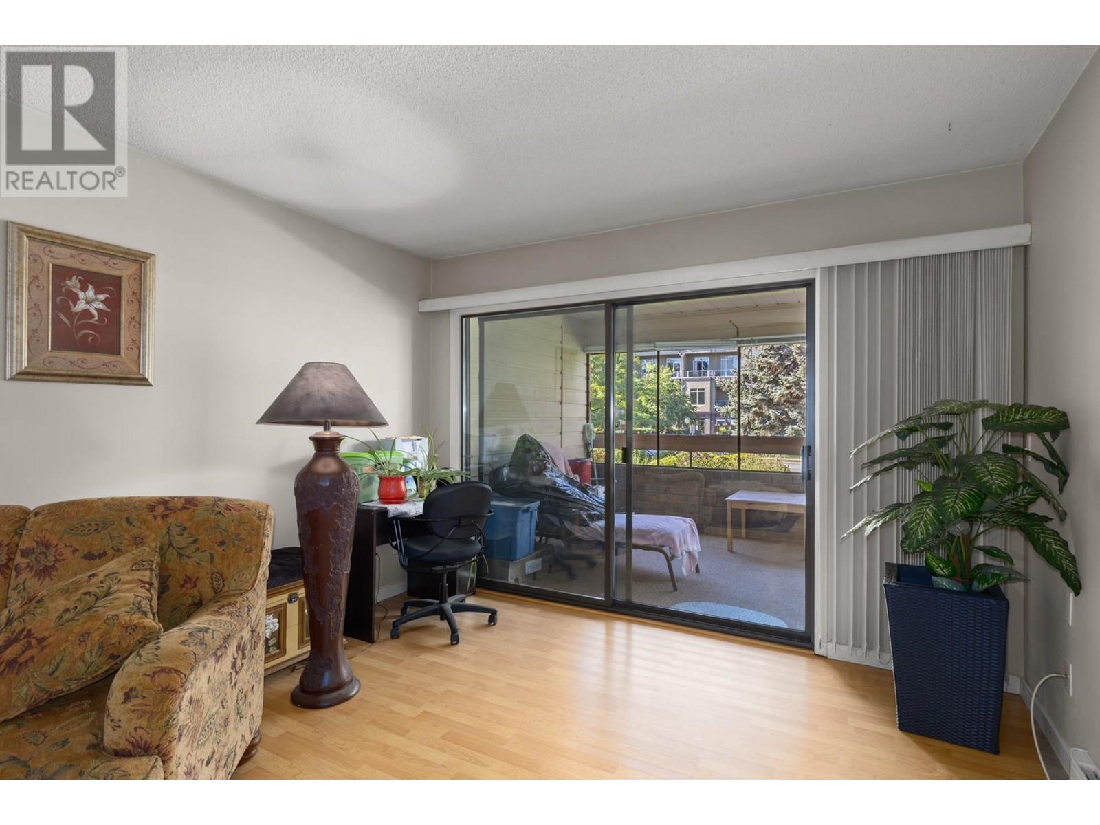 108 1035 Bernard Avenue, Kelowna
