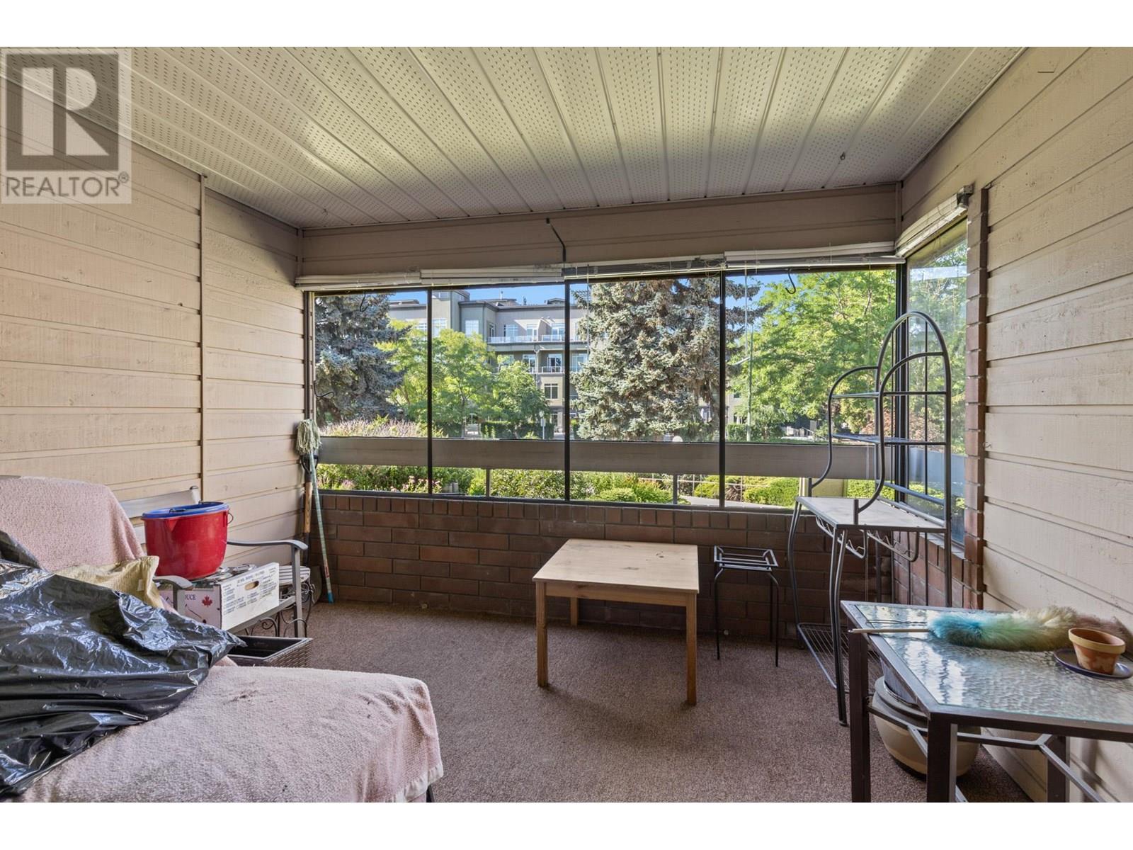 108 1035 Bernard Avenue, Kelowna