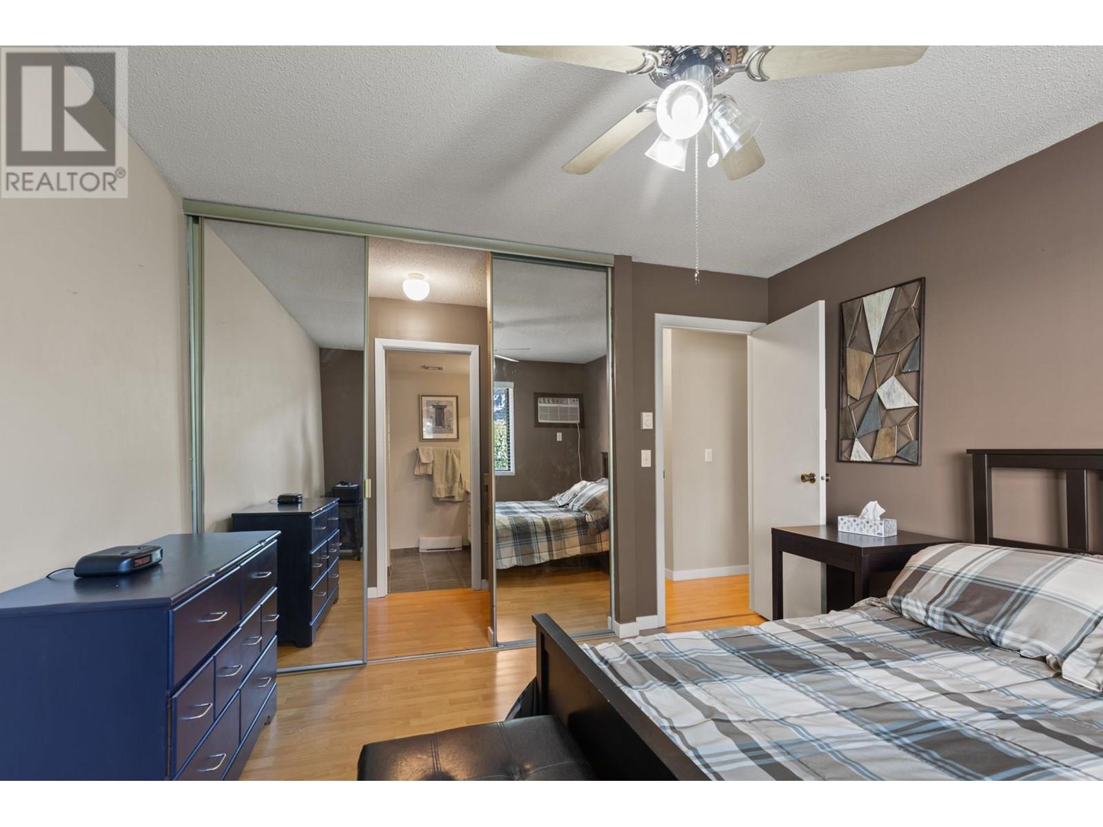 108 1035 Bernard Avenue, Kelowna