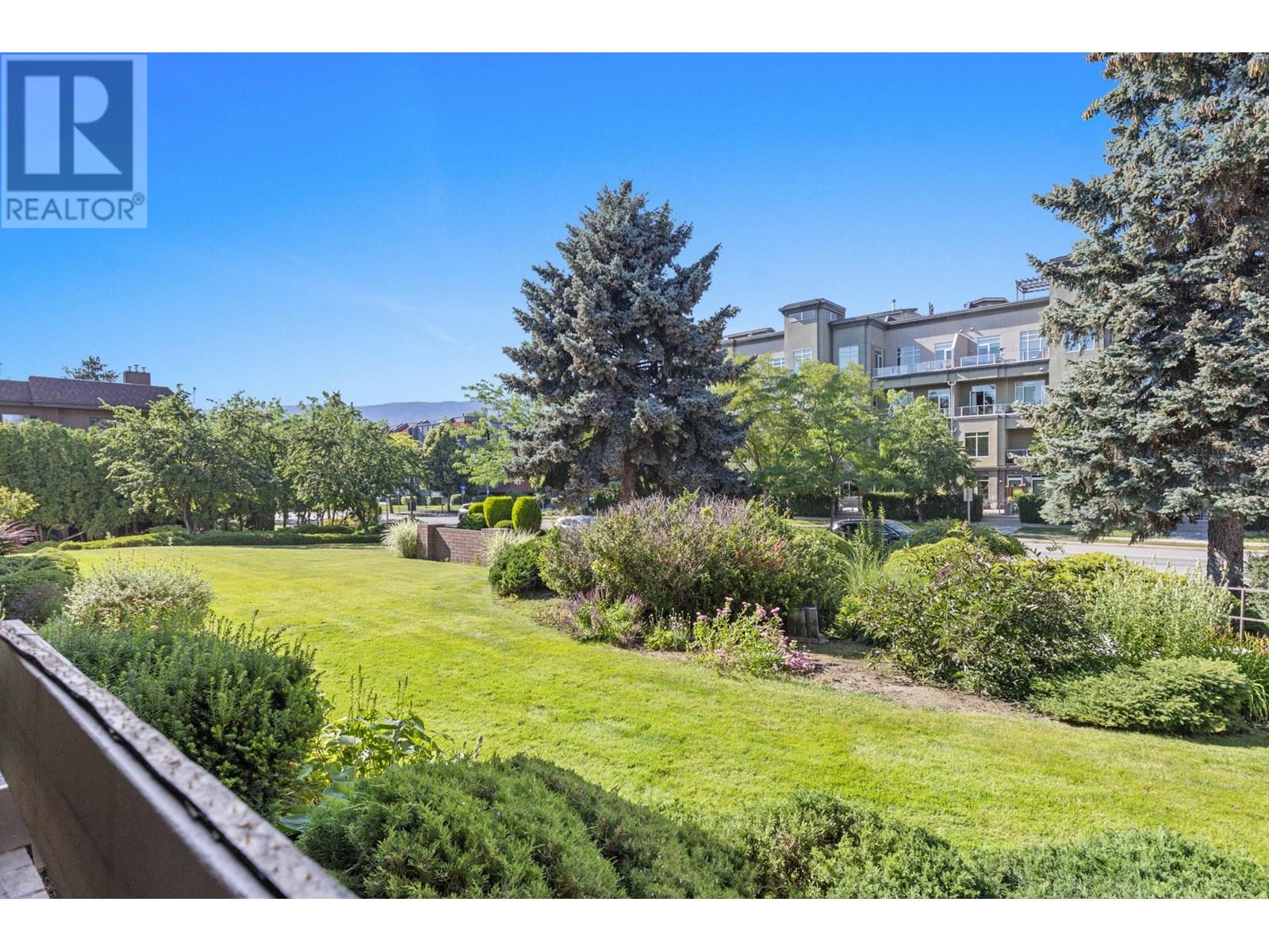 108 1035 Bernard Avenue, Kelowna