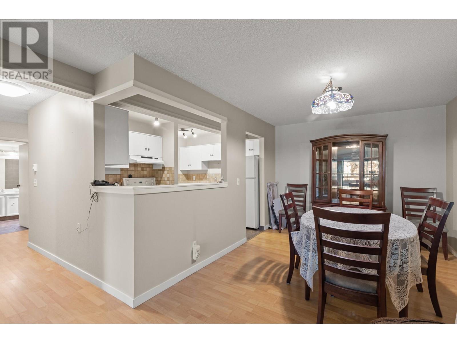 108 1035 Bernard Avenue, Kelowna
