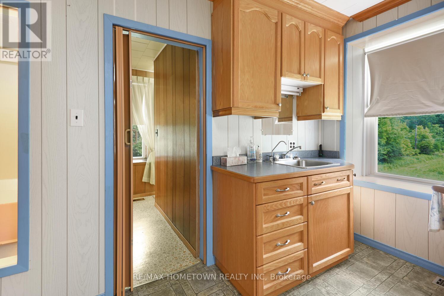 Photo 21 of 2171 Hallecks Road, Elizabethtownkitley ON