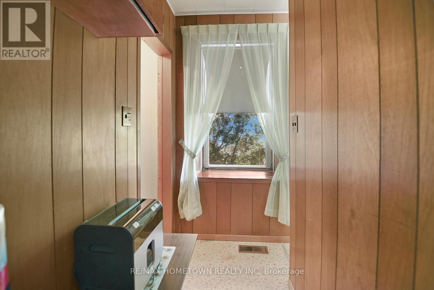Photo 22 of 2171 Hallecks Road, Elizabethtownkitley ON