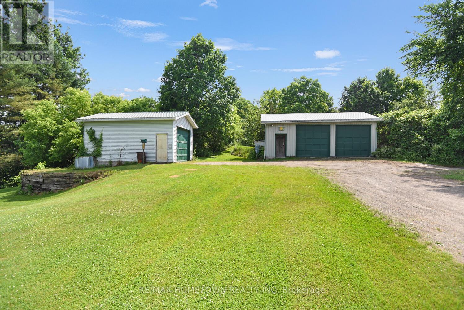Photo 3 of 2171 Hallecks Road, Elizabethtownkitley ON