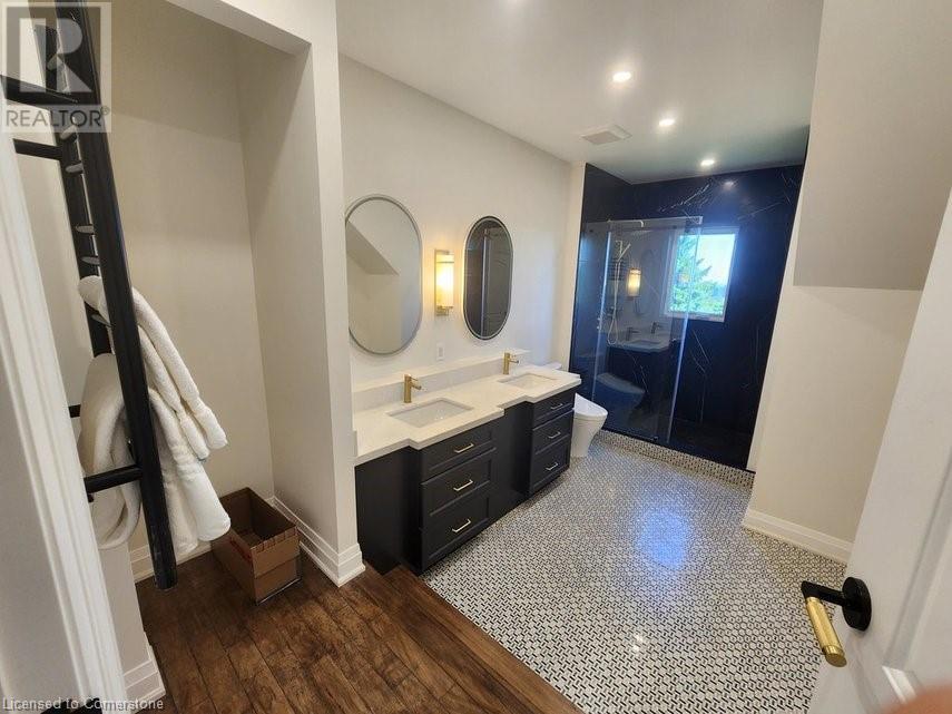 Photo 16 of 2019 Dundas Street, Burlington ON