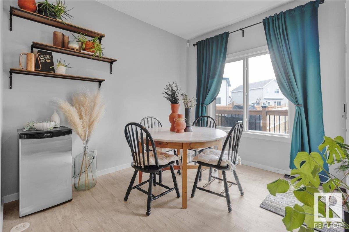Photo 8 of 313 40 A Av Nw, Edmonton AB