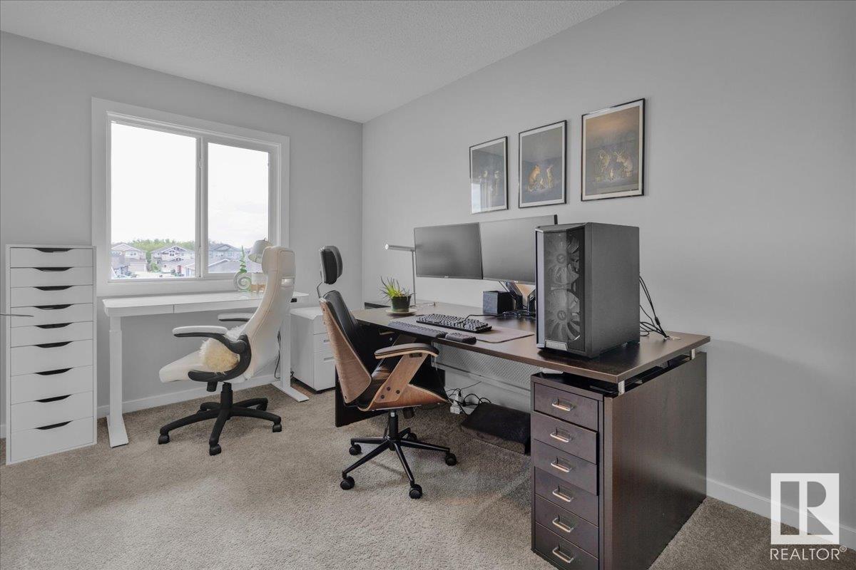 Photo 49 of 313 40 A Av Nw, Edmonton AB