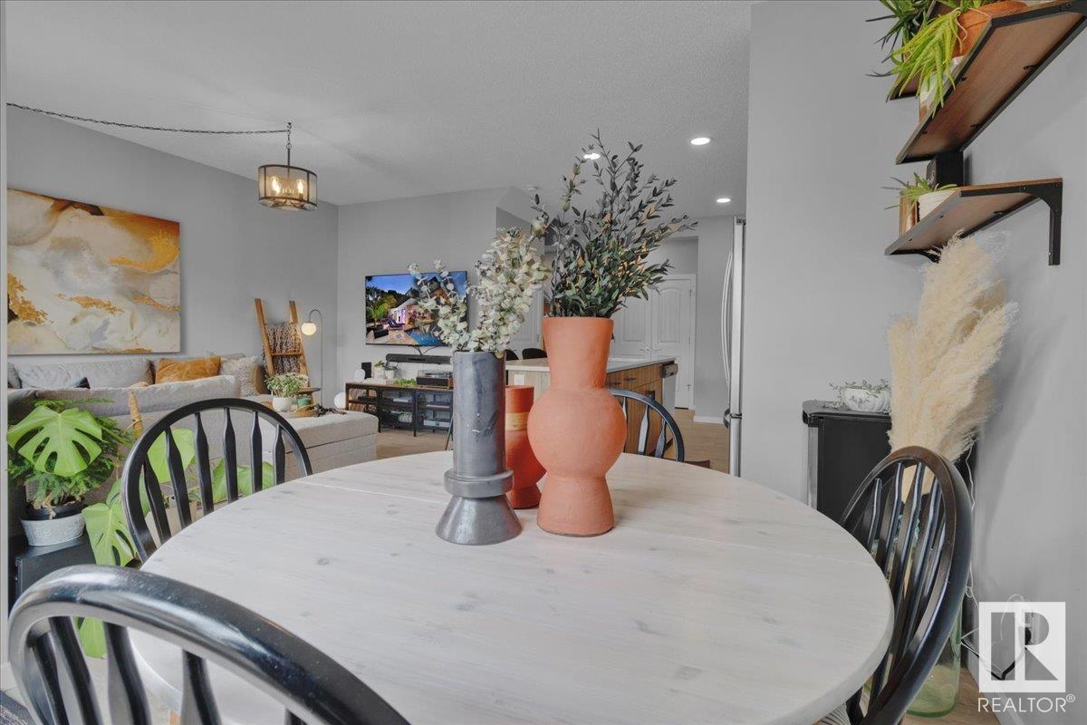 Photo 7 of 313 40 A Av Nw, Edmonton AB