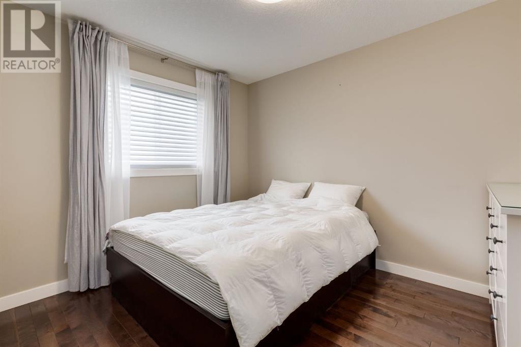 Single Family House for Sale in  Sherwood Mount NW Sherwood Calgary 